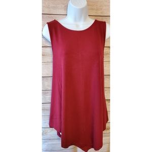 Sleeveless Boat Neck Triangle Hem Tank